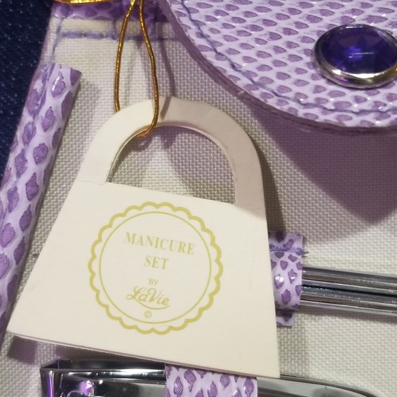 La Vie Travel Manicure Set - Lavender - Picture 3 of 3